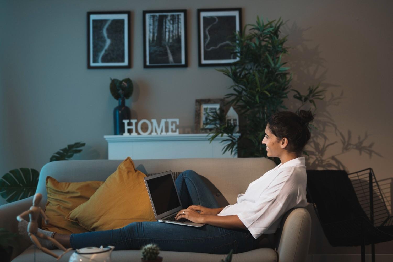 What Lighting Makes a Small Home Feel Calmer?