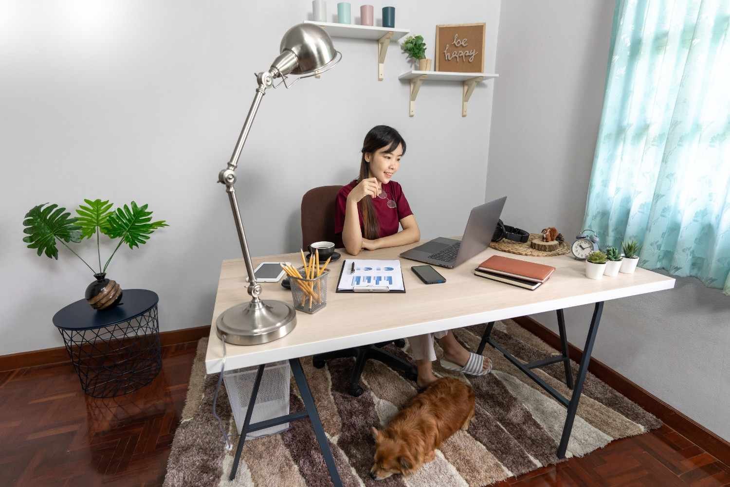 What Furniture Works Best in a Small Home Office?